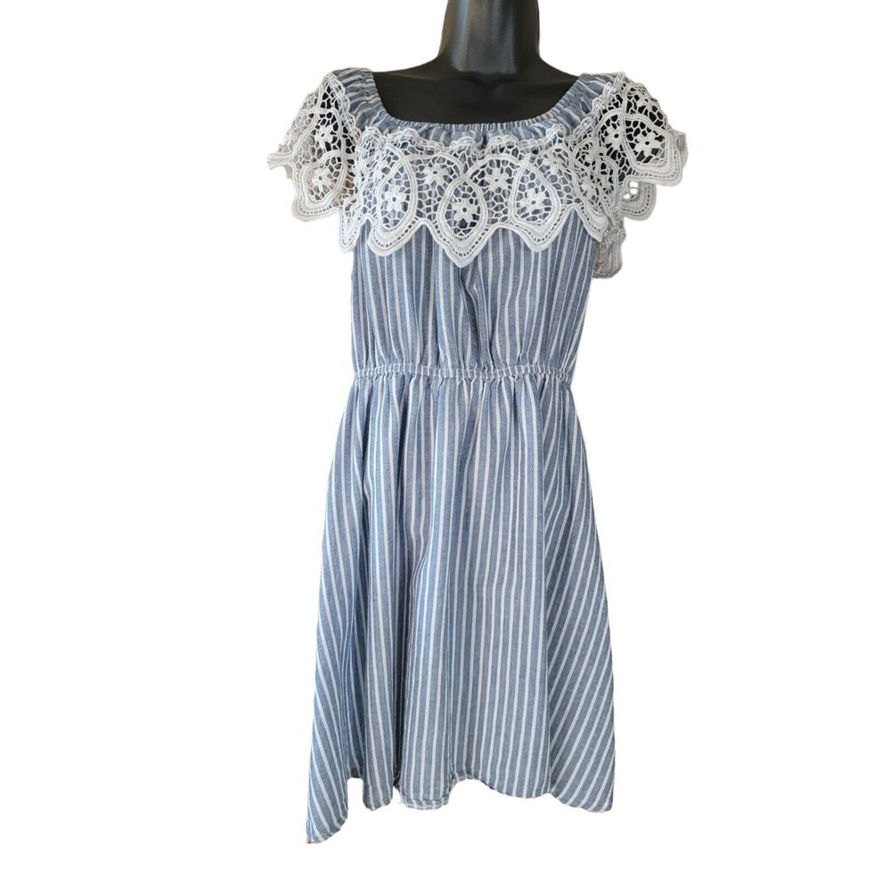 Iris Womens Size Large Chambray‎ Blue White Stripe Lace Halter Shift Dress